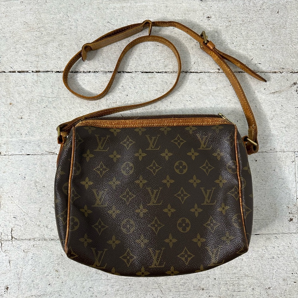 Vintage Louis Vuitton Monogramed Crossbody Purse